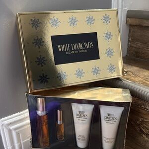 Sealed Elizabeth Taylor, white diamond perfume